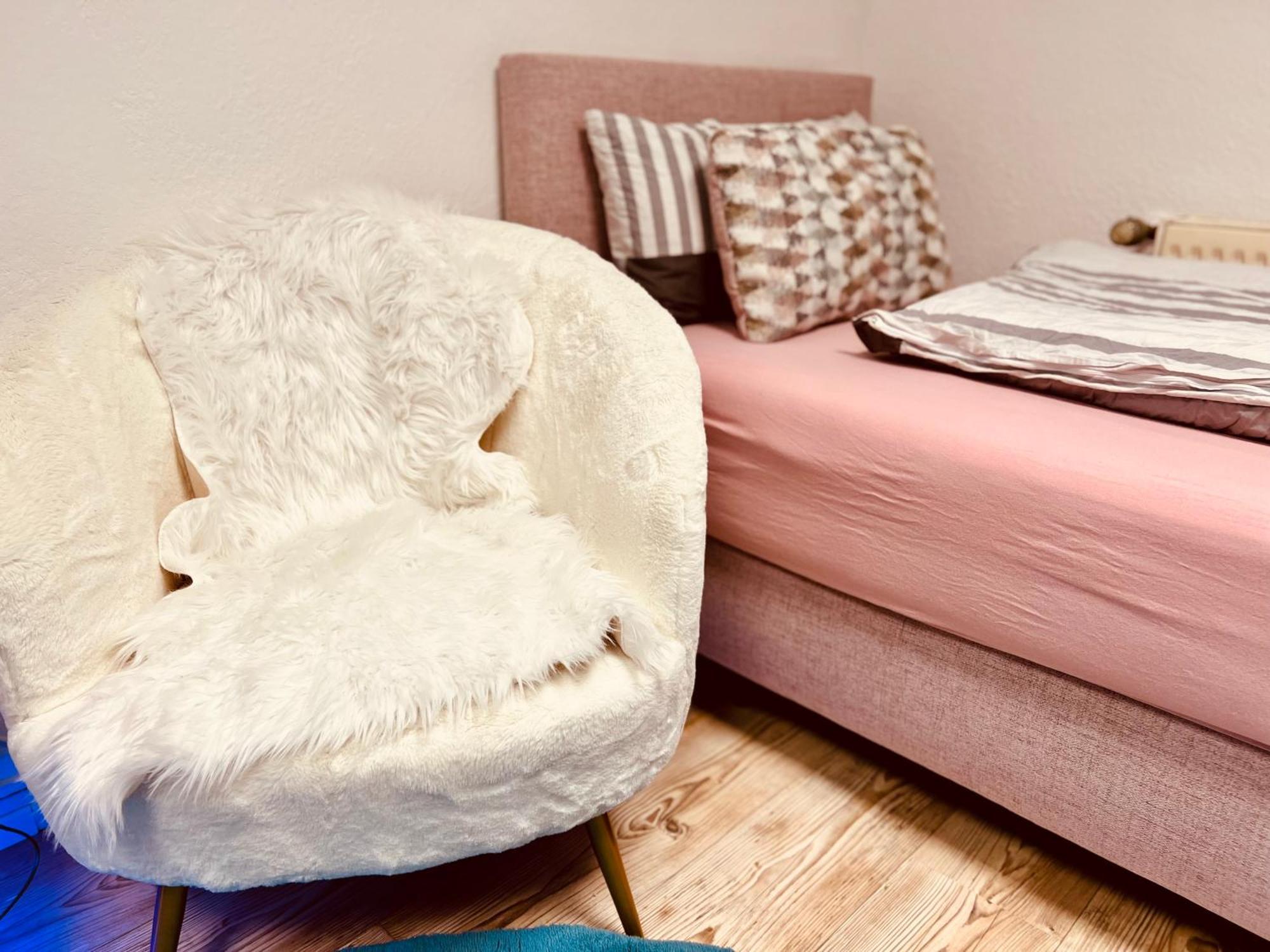 شقة Cologne Luxe Living: Opulent Elegance Unleashed المظهر الخارجي الصورة